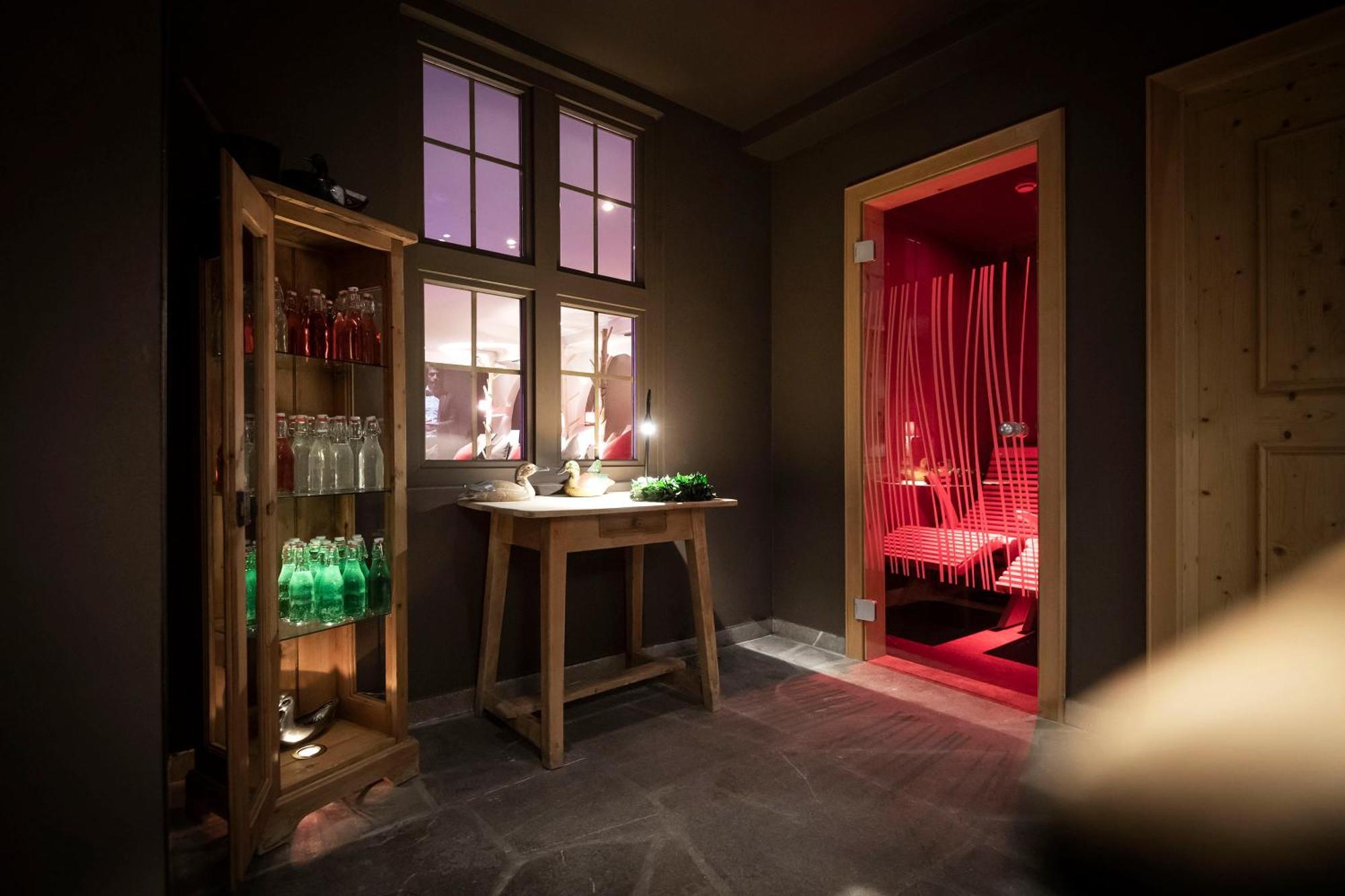 Hotel Acadia - Adults Mountain Home Selva di Val Gardena Luaran gambar