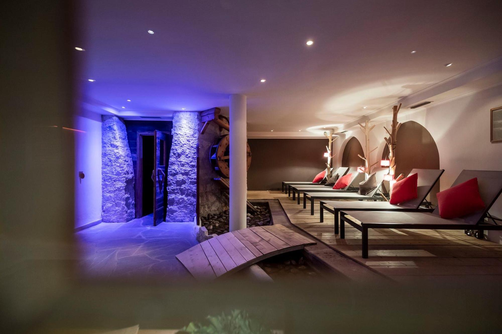 Hotel Acadia - Adults Mountain Home Selva di Val Gardena Luaran gambar